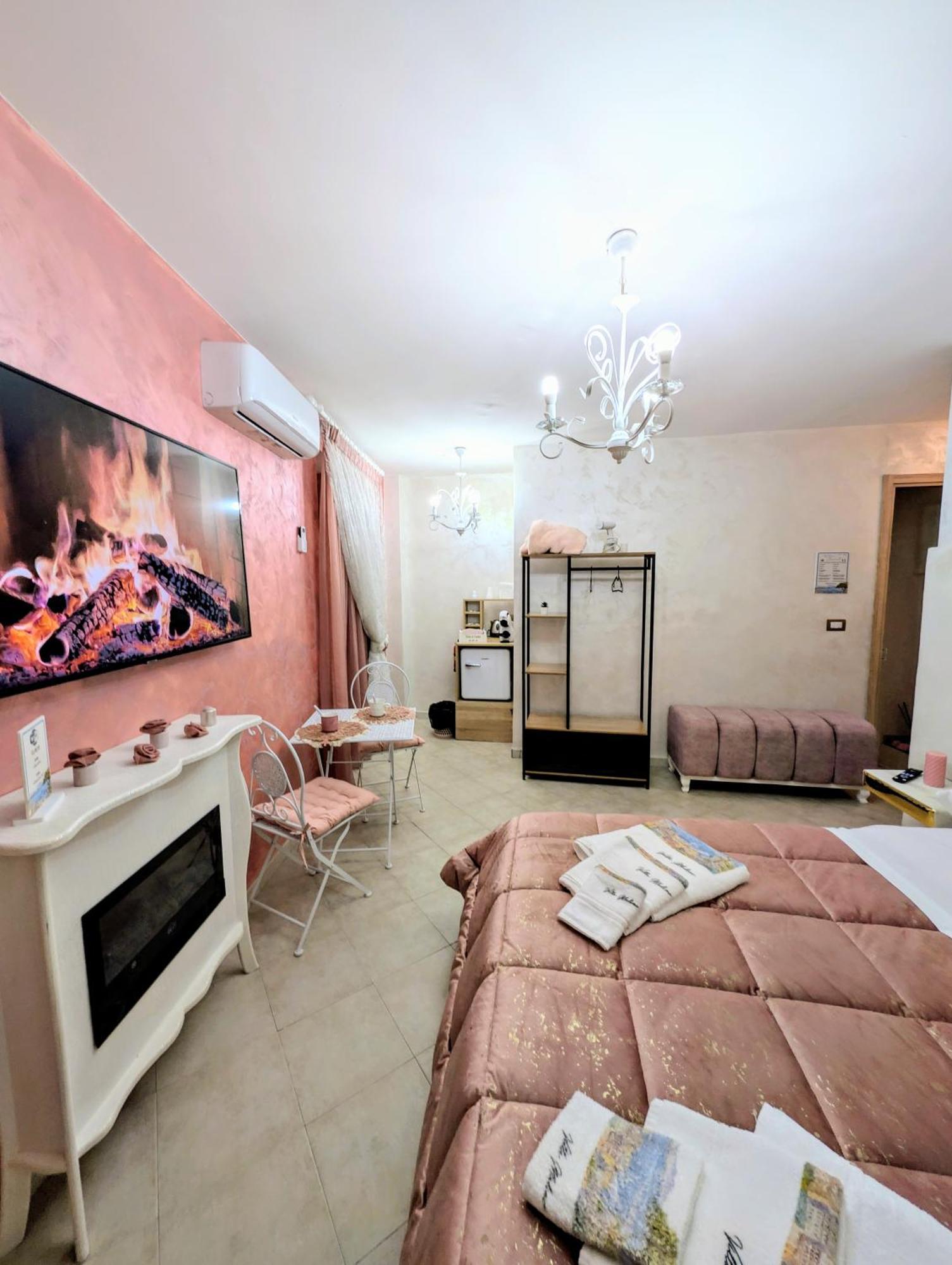 Villa Mulino Наполи Стая снимка